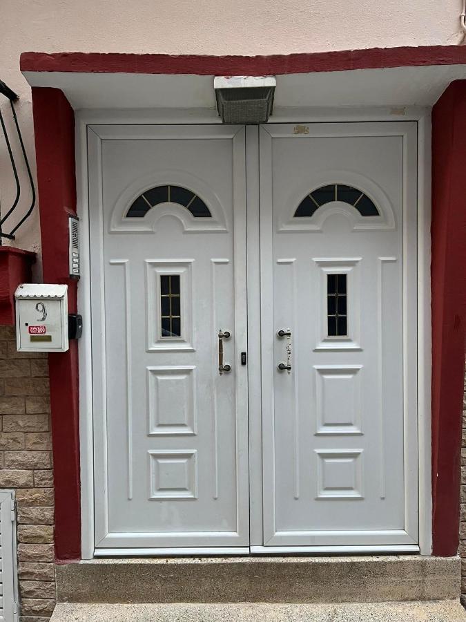 Two Bedroom Apartment In Historical Area Thessaloníki Luaran gambar